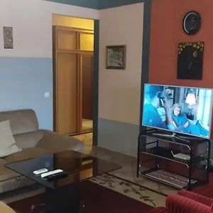 Tommy Apartament